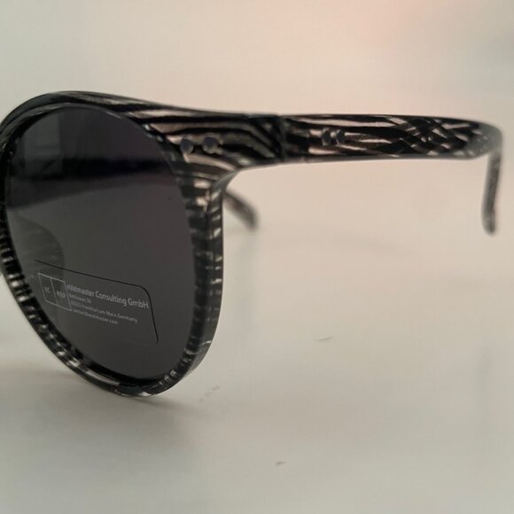 Gray Marble Round Sunglasses - Picture 6 of 6